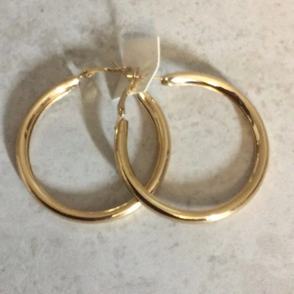NWT 2” Classic Gold Hoop Earrings - Polished Gold Tone - Picture 3 of 5